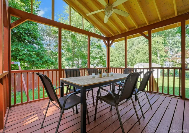 Photo 3 of Single family home for sale at 10 Pepperill Ct, Clarkstown, NY 10956 | MLS# 1021575 | Listing updated on 2026-09-27