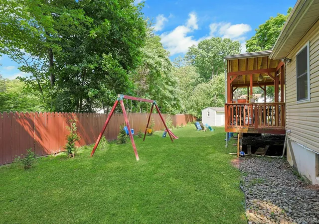 Photo 36 of Sale Pending at 10 Pepperill Ct, Clarkstown, NY 10956 | MLS# 1021575 | Listing updated on 2026-10-09