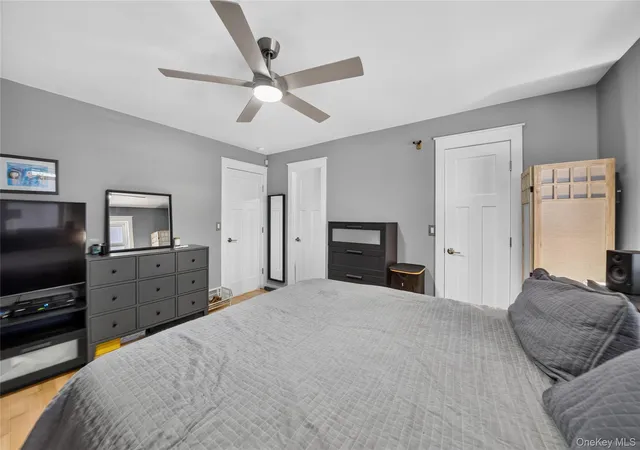 Photo 4 of Single family home for sale at 29 Beech Ave, Brookhaven, NY 11738 | MLS# 1021970 | Listing updated on 2026-09-29