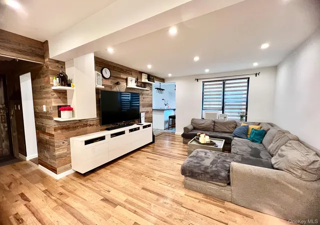 Listing Photo 4 - Condo for sale in building located at 83-30 98Th St, New York, NY 11421 - Unit #3A