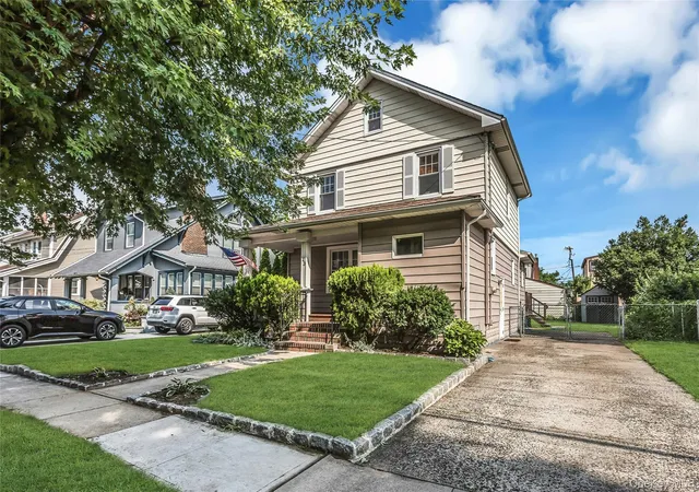 Photo 1 of Single family home for sale at 43 Elm St, Hempstead, NY 11563 | MLS# 1023699 | Listing updated on 2026-09-15