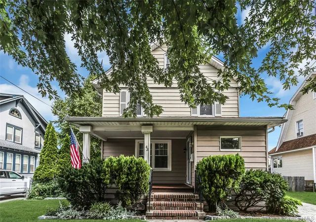 Photo 2 of Single family home for sale at 43 Elm St, Hempstead, NY 11563 | MLS# 1023699 | Listing updated on 2026-09-15