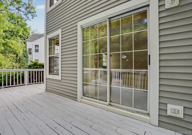 Photo 3 of Single family home for sale at 3176 Woodfield Ct, Yorktown, NY 10598 | MLS# 1023812 | Listing updated on 2026-09-13