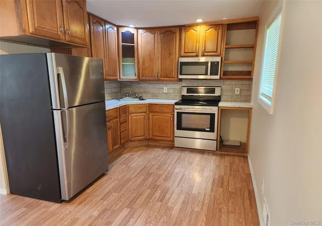 Photo 4 of Single family home for sale at 47 Pace Ave, Brookhaven, NY 11713 | MLS# 1023865 | Listing updated on 2026-09-12