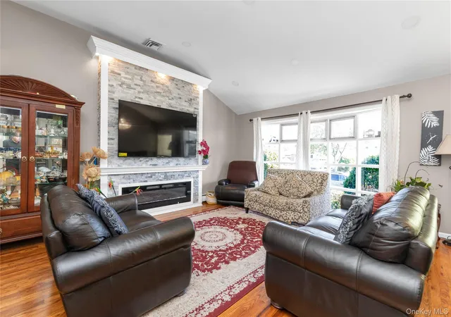 Photo 3 of Single family home for sale at 80 Rosalie Ct, Hempstead, NY 11554 | MLS# 1024387 | Listing updated on 2026-09-15