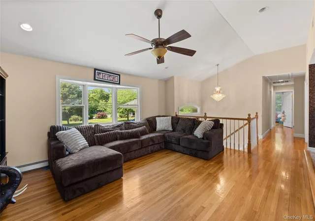 Photo 4 of Sale Pending at 236 Windsor Ave, Islip, NY 11718 | MLS# 1024524 | Listing updated on 2026-09-26