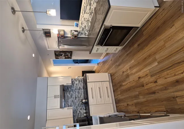 Photo 3 of Single family home for sale at 1128 N Ocean Ave, Brookhaven, NY 11763 | MLS# 1024749 | Listing updated on 2026-09-28