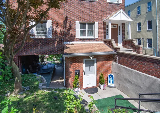 Photo 3 of Multi family home for sale at 97 Van Cortlandt Pk Ave, Yonkers, NY 10701 | MLS# 1024944 | Listing updated on 2026-09-13