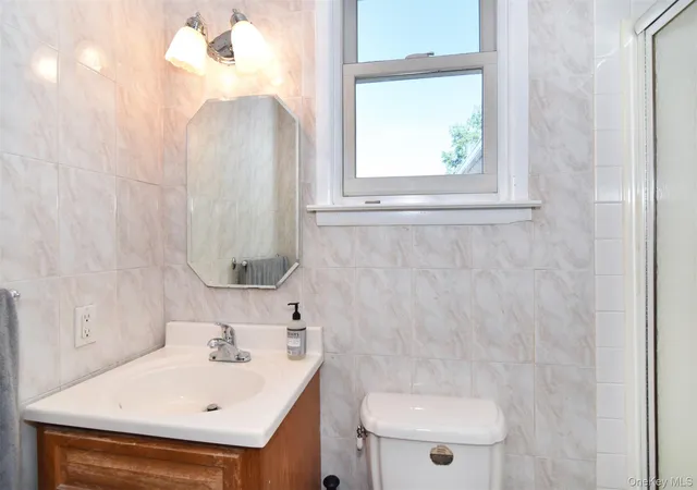 Listing Photo 5 - Condo for sale in building located at 97 Van Cortlandt Pk Ave, Yonkers, NY 10701