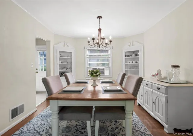 Photo 4 of Sale Pending at 42 Berkshire Rd, Yonkers, NY 10710 | MLS# 1025020 | Listing updated on 2026-09-14