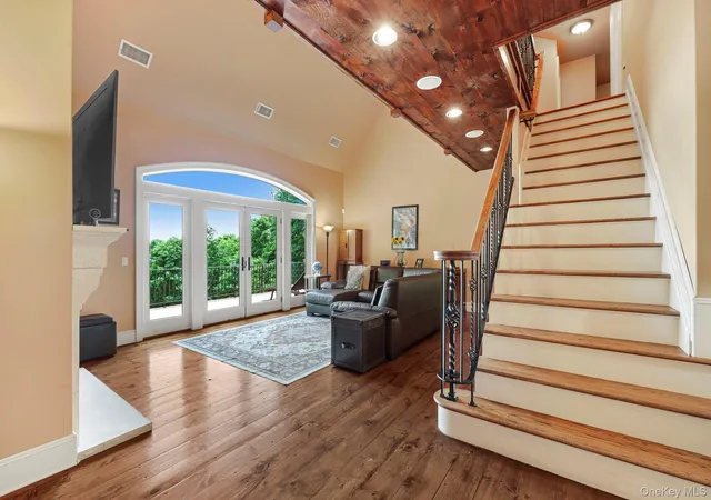 Photo 4 of Single family home for sale at 250 Corbett Rd, Montgomery, NY 12549 | MLS# 1025121 | Listing updated on 2026-10-10