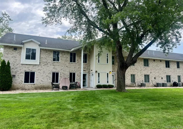 Photo 2 of Condo for sale at 26 El Camino Ct Gibbs #26, Brookhaven, NY 11727 | MLS# 1025239 | Listing updated on 2026-09-13