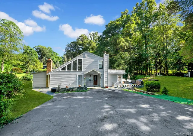 Photo 2 of Single family home for sale at 435 Birdsall Dr, Yorktown, NY 10598 | MLS# 1025268 | Listing updated on 2026-09-13