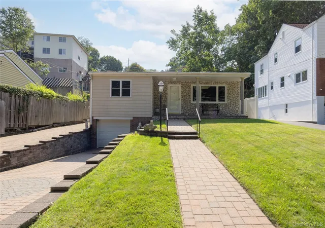 Photo 3 of Single family home for sale at 458 Midland Ave, Yonkers, NY 10704 | MLS# 1025466 | Listing updated on 2026-09-15
