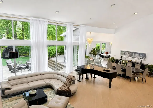 Photo 3 of Sale Pending at 27 Windemere Way, Oyster Bay, NY 11797 | MLS# 1025514 | Listing updated on 2026-09-22