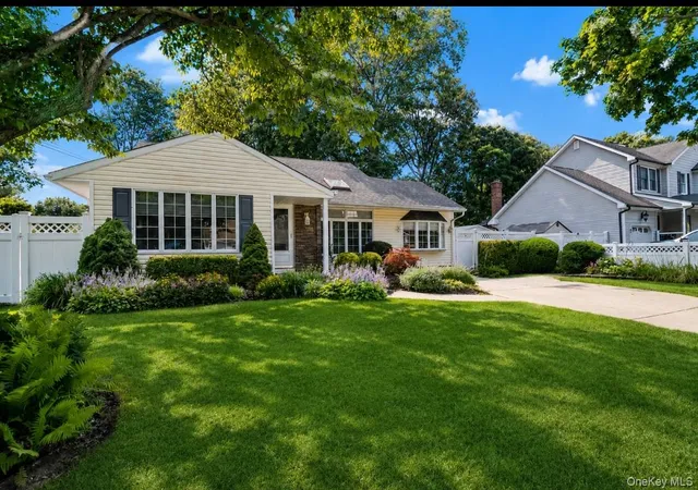 Photo 3 of Sale Pending at 12 Larry Rd, Brookhaven, NY 11784 | MLS# 1025544 | Listing updated on 2026-09-11