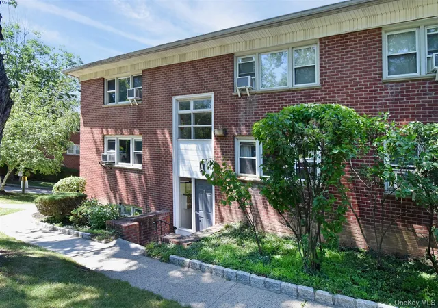 Photo 2 of Sale Pending at 140 N Broadway #A-1, Irvington, NY 10533 | MLS# 1025718 | Listing updated on 2026-09-15