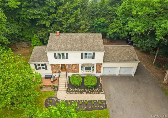 Photo 2 of Single family home for sale at 499 Orangeburg Rd, Orangetown, NY 10965 | MLS# 1025730 | Listing updated on 2026-09-10