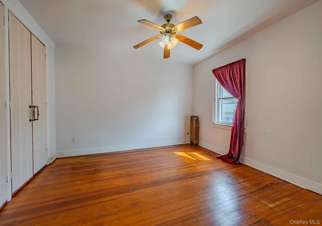 Photo 3 of Sale Pending at 124 Roosevelt Blvd, Long Beach, NY 11561 | MLS# 1025876 | Listing updated on 2026-09-27