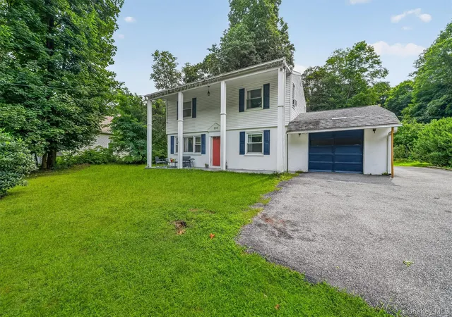 Photo 3 of Single family home for sale at 206 Lafayette Ave, Cortlandt, NY 10567 | MLS# 1025898 | Listing updated on 2026-10-07