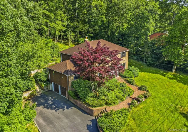 Photo 2 of Single family home for sale at 94 Bagatelle Rd, Huntington, NY 11746 | MLS# 1026259 | Listing updated on 2026-10-04