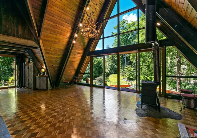Photo 4 of Sale Pending at 1750 Baptist Church Rd, Yorktown, NY 10598 | MLS# 1026264 | Listing updated on 2026-10-06