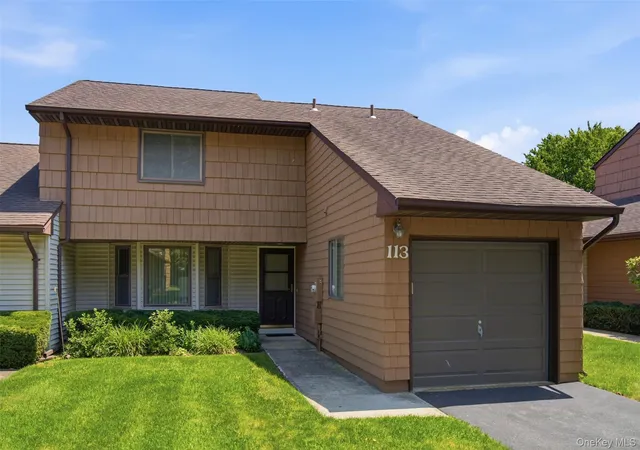Photo 1 of Condo for sale at 113 Scarlett Dr, Smithtown, NY 11725 | MLS# 1026712 | Listing updated on 2026-09-13