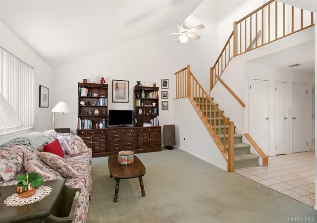 Photo 4 of Condo for sale at 113 Scarlett Dr, Smithtown, NY 11725 | MLS# 1026712 | Listing updated on 2026-09-13