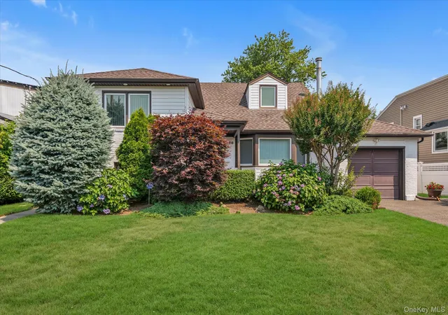 Photo 1 of Sale Pending at 4020 Judith Ln, Hempstead, NY 11572 | MLS# 1026726 | Listing updated on 2026-09-11