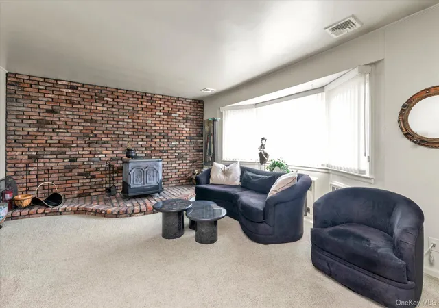 Photo 3 of Sale Pending at 4020 Judith Ln, Hempstead, NY 11572 | MLS# 1026726 | Listing updated on 2026-09-11
