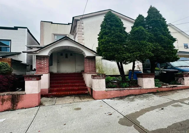 Photo 2 of Sale Pending at 8614 143rd Street, Jamaica, NY 11435 | MLS# 1026965 | Listing updated on 2026-09-22