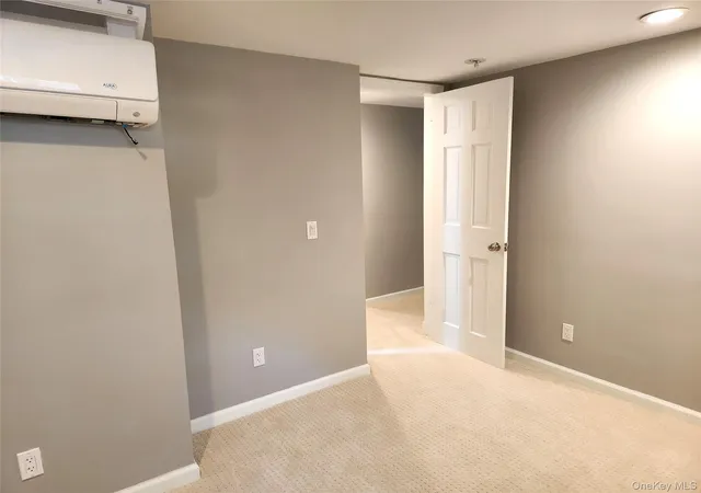 Photo 4 of Single family home for sale at 6 Southold Rd, Brookhaven, NY 11789 | MLS# 1027097 | Listing updated on 2026-09-12