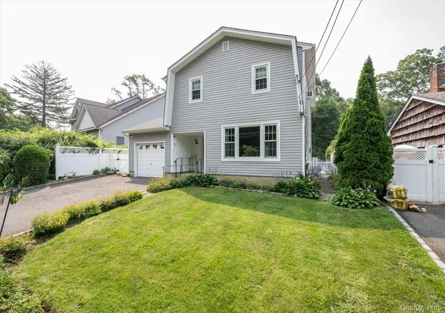 Photo 1 of Single family home for sale at 21 Vause St, Huntington, NY 11768 | MLS# 1027110 | Listing updated on 2026-09-30