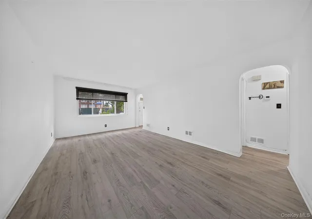 Photo 4 of Single family home for sale at 163-07 21st Avenue, New York, NY 11357 | MLS# 1027150 | Listing updated on 2026-09-14