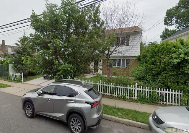 Photo 1 of Single family home for sale at 214 Park Ave, North Hempstead, NY 11040 | MLS# 1027197 | Listing updated on 2026-09-19