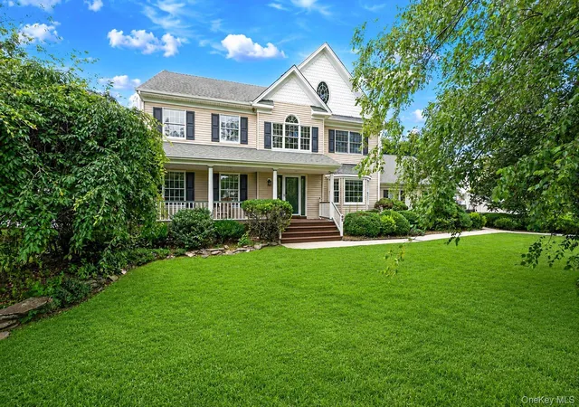 Photo 2 of Sale Pending at 62 Tallmadge Trl, Brookhaven, NY 11764 | MLS# 1027265 | Listing updated on 2026-09-10