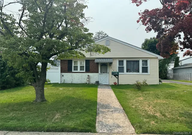 Photo 1 of Sale Pending at 418 Wellington Rd, East Meadow, NY 11554 | MLS# 1027333 | Listing updated on 2026-09-11