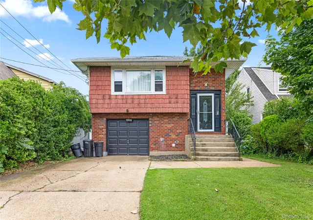 Photo 1 of Single family home for sale at 284 Baldwin Rd, Hempstead, NY 11550 | MLS# 1027392 | Listing updated on 2026-09-15