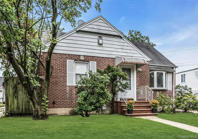 Photo 1 of Sale Pending at 5 Sobro Ave, Hempstead, NY 11580 | MLS# 1027427 | Listing updated on 2026-09-17