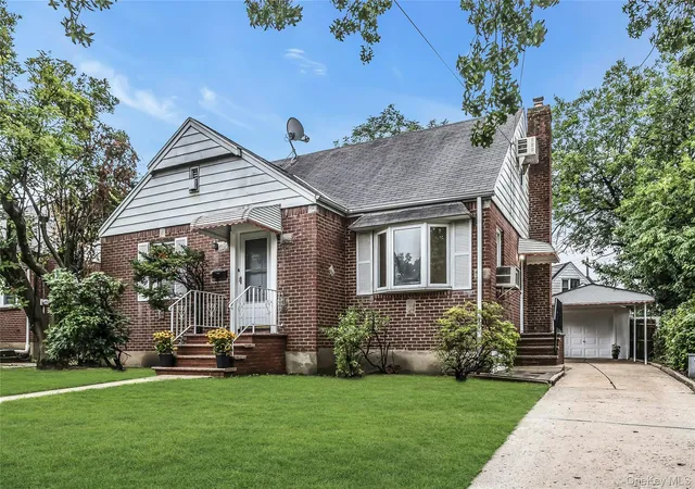 Photo 2 of Sale Pending at 5 Sobro Ave, Hempstead, NY 11580 | MLS# 1027427 | Listing updated on 2026-09-17