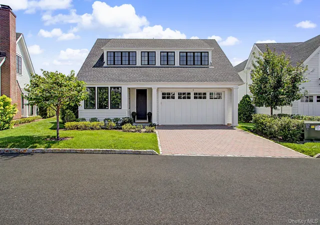 Photo 2 of Single family home for sale at 4 Primrose Ln, Port Chester, NY 10573 | MLS# 1027479 | Listing updated on 2026-09-15