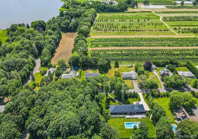 Photo 3 of Single family home for sale at 2105 Pequash Ave, Southold, NY 11935 | MLS# 1028703 | Listing updated on 2026-09-21