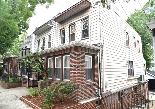 Photo 1 of Sale Pending at 4126 Digney Ave, New York, NY 10466 | MLS# 1028801 | Listing updated on 2026-09-09
