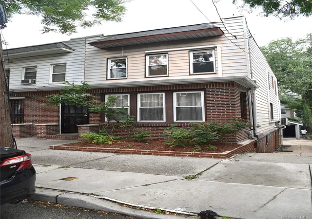 Photo 2 of Sale Pending at 4126 Digney Ave, New York, NY 10466 | MLS# 1028801 | Listing updated on 2026-09-09