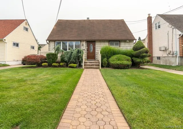 Photo 1 of Single family home for sale at 81 Montgomery Ave, Hempstead, NY 11572 | MLS# 1029003 | Listing updated on 2026-09-13