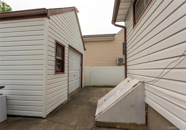 Photo 3 of Single family home for sale at 81 Montgomery Ave, Hempstead, NY 11572 | MLS# 1029003 | Listing updated on 2026-09-13