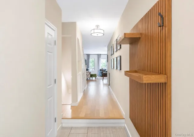 Listing Photo 4 - Condo for sale in building located at 2 Pine St, Huntington, NY 13045