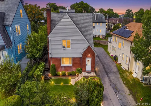 Photo 1 of Sale Pending at 165 Hale Ave, White Plains, NY 10605 | MLS# 1029599 | Listing updated on 2026-09-11