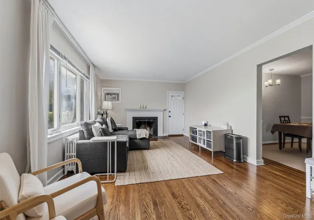 Photo 4 of Sale Pending at 165 Hale Ave, White Plains, NY 10605 | MLS# 1029599 | Listing updated on 2026-09-11