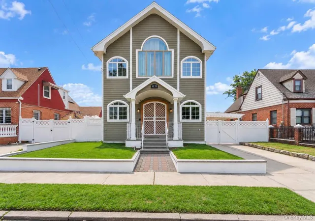 Photo 1 of Single family home for sale at 1011 Bay 24th St, New York, NY 11691 | MLS# 1029649 | Listing updated on 2026-09-14